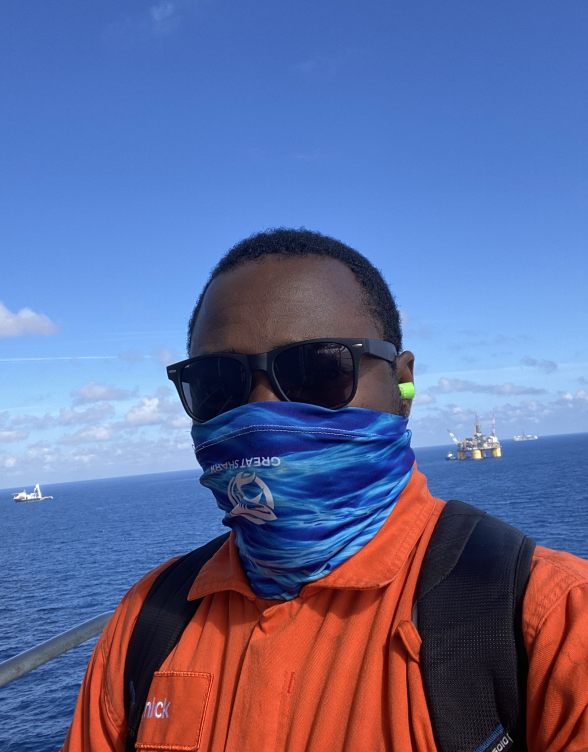 Yanick Tepinhi sur pont offshore — Golfe du Mexique
